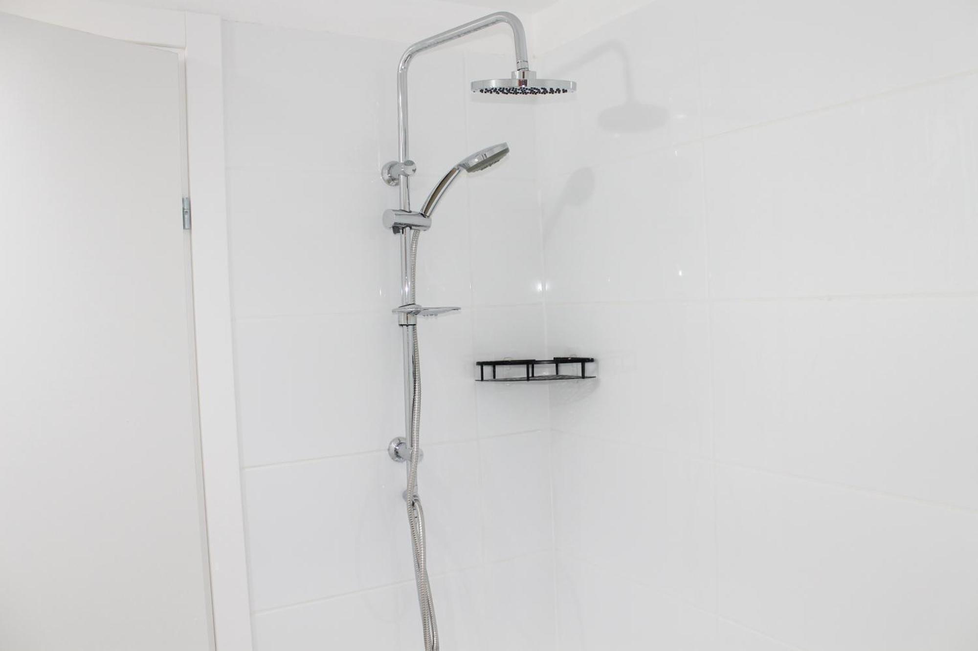 Beach Suite Israel- Private Jacuzzi, Beach View, Gym, Low Fee For Off-Site Indoor Pool & Spa ביץ סוייט ישראל- ג'קוזי פרטי עם נוף ים, אפשרות לבריכה מקורה וספא בתשלום ממש מוזל Aschkelon Exterior foto